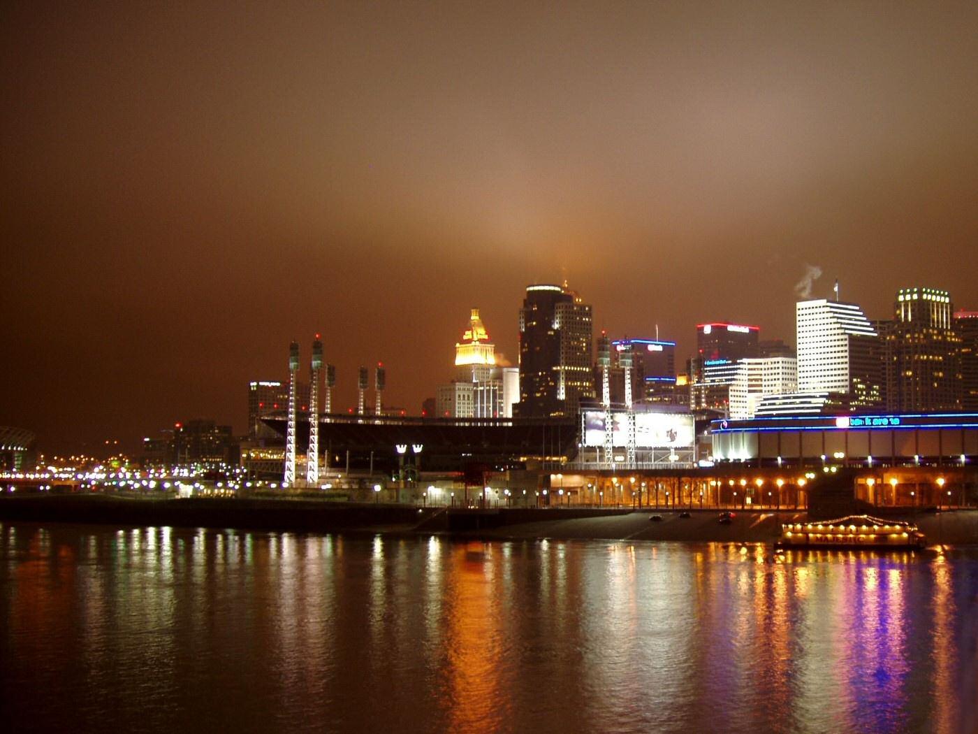 Cincinnati Skyline Wallpapers - 1400x1050 - 401104