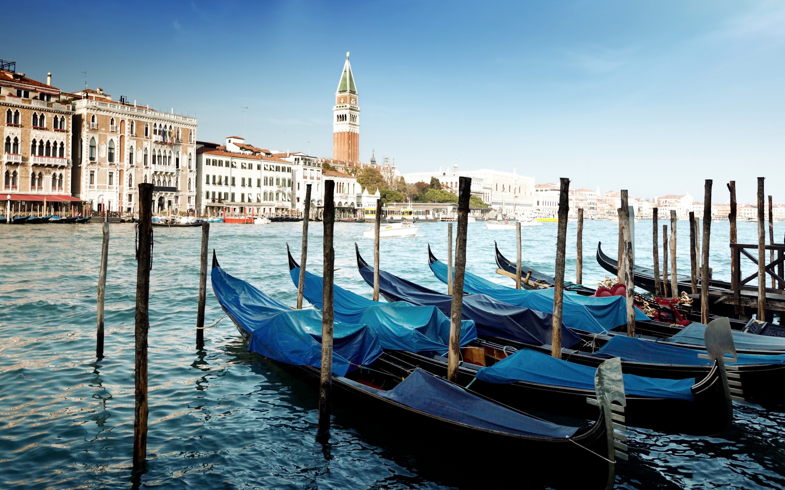 luxury-venice-city-italy-wallpapers-2560x1600-975678