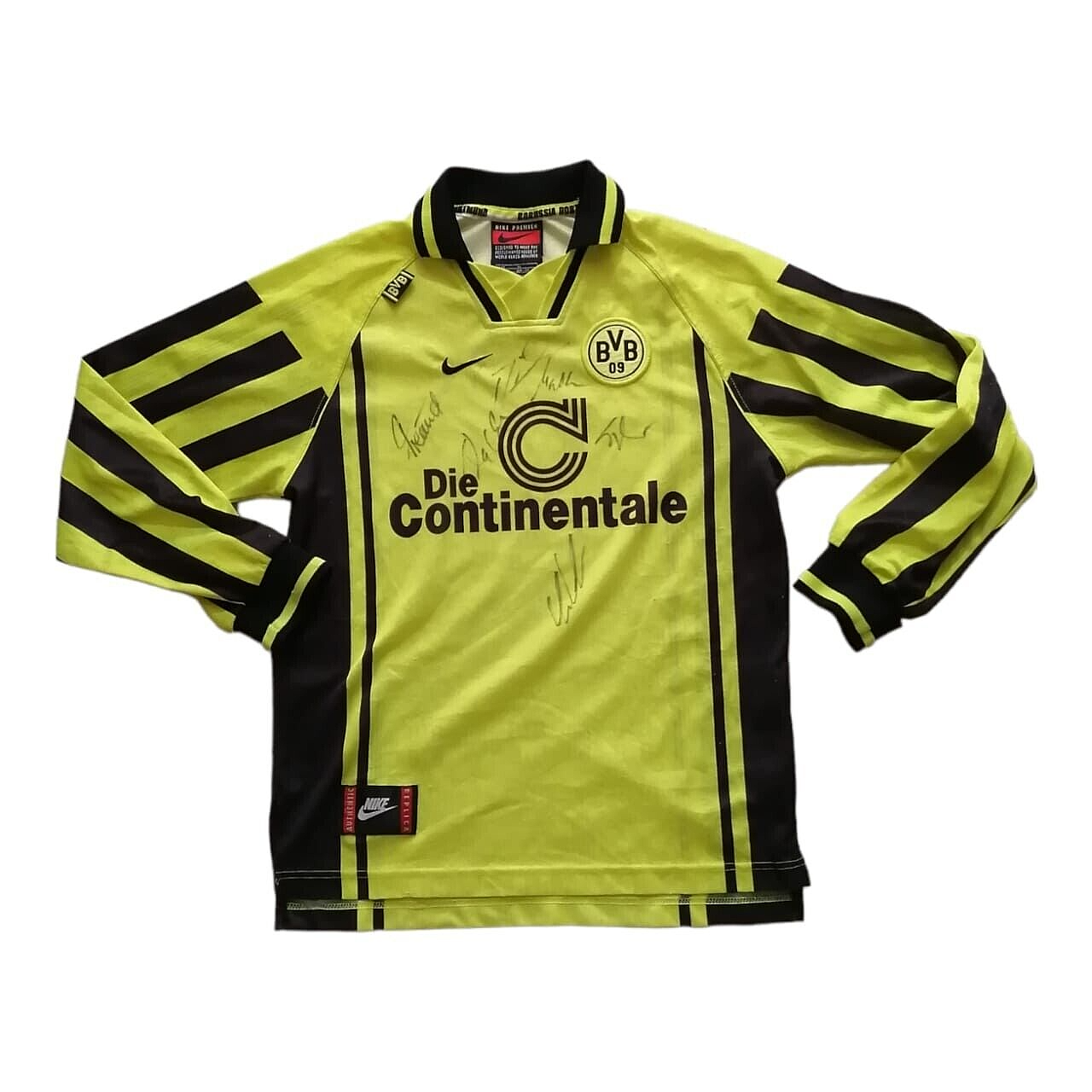 Borussia dortmund home football shirt jersey long sleeve trikot signed