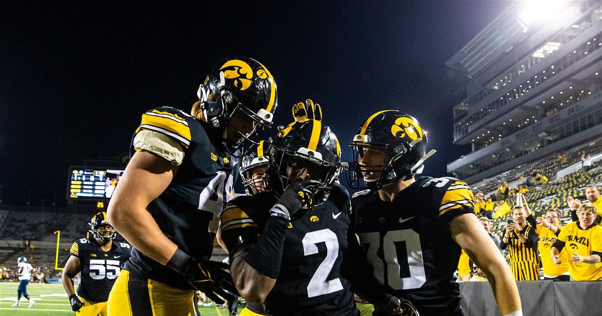 Celebrate the Hawkeyes in Orlando During the Vrbo Citrus Bowl