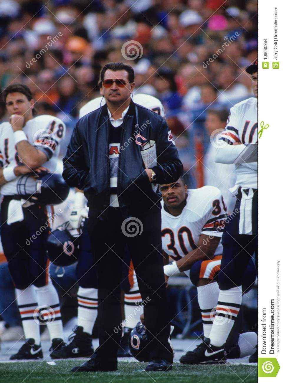 Mike Ditka editorial stock image. Image of slide, bears - 108680984