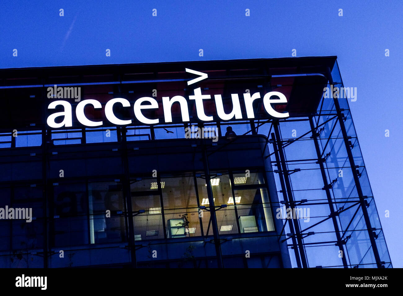 Accenture hi