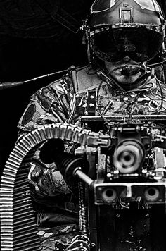 Us door gunner