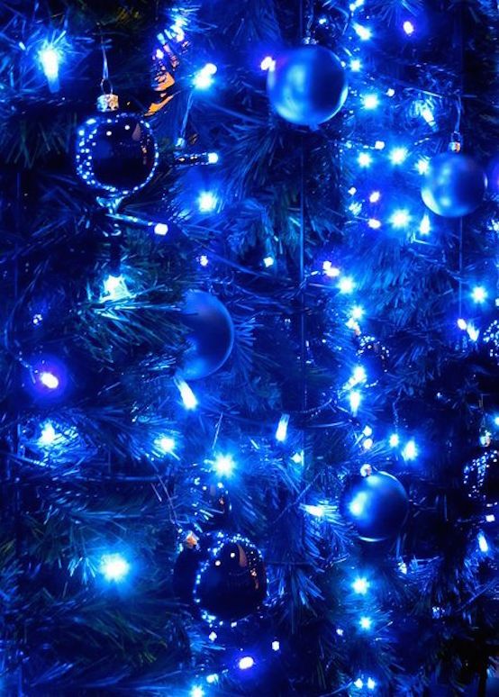 Blue christmas decor ideas to get inspired