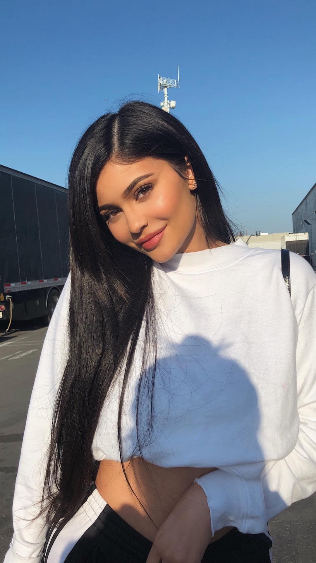 Kylie jenner mobile wallpapers