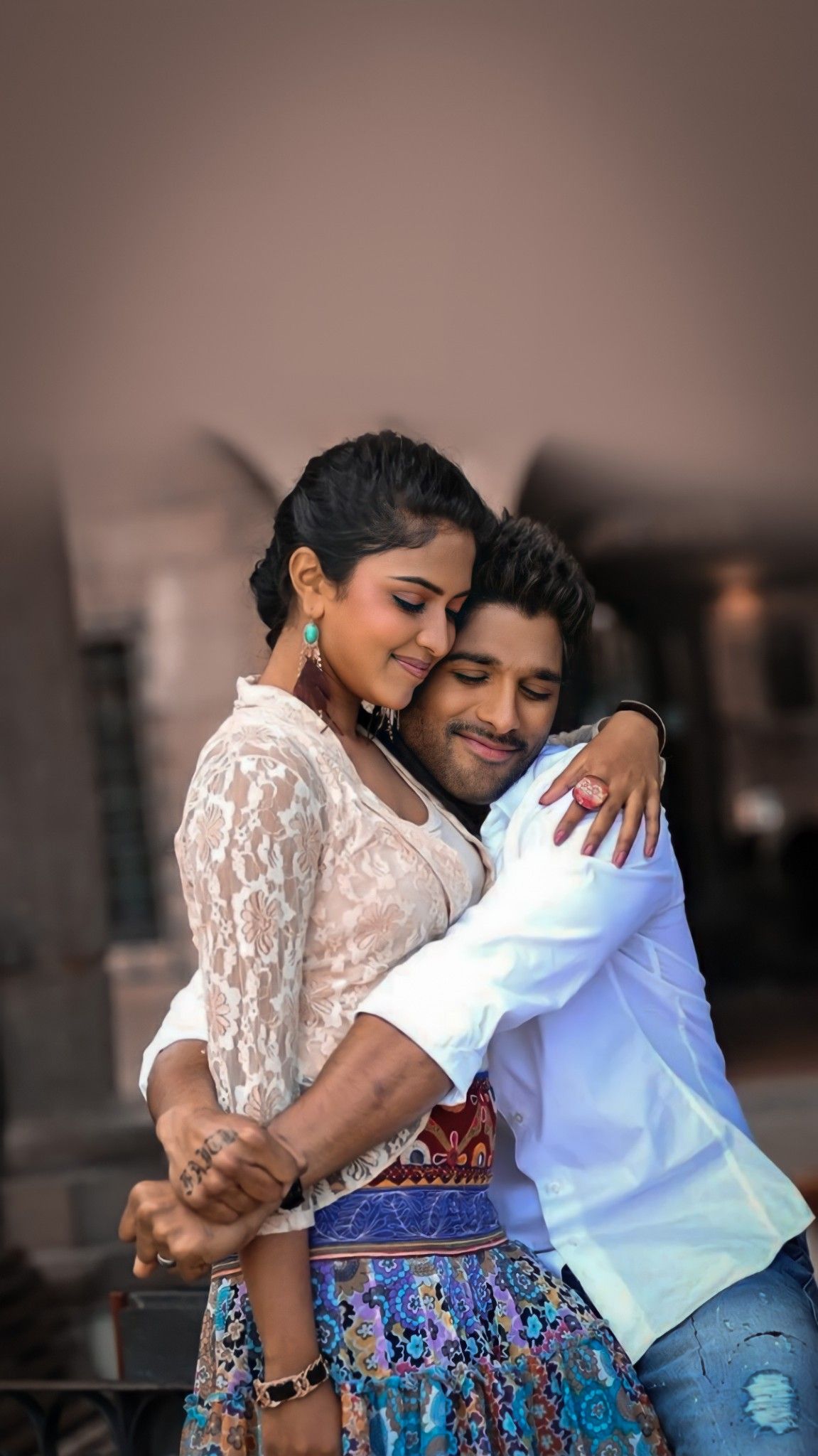 Allu arjun amala paul hd wallpaper in college girl photo photo poses for couples south indian actress photo