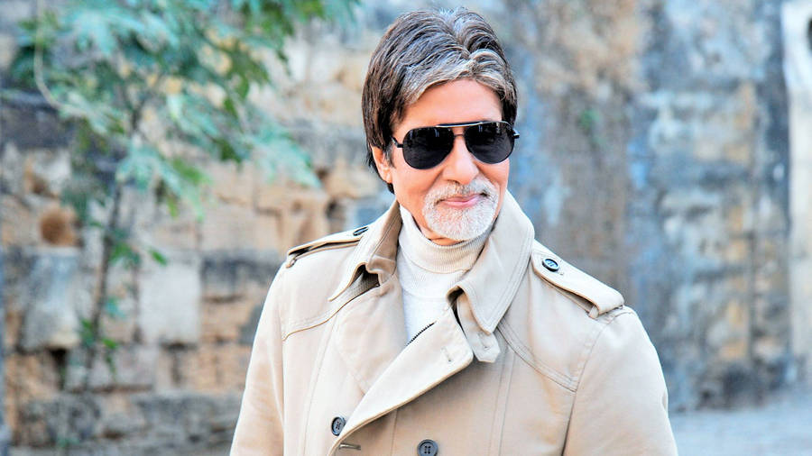 Download modern look amitabh bachchan wallpaper