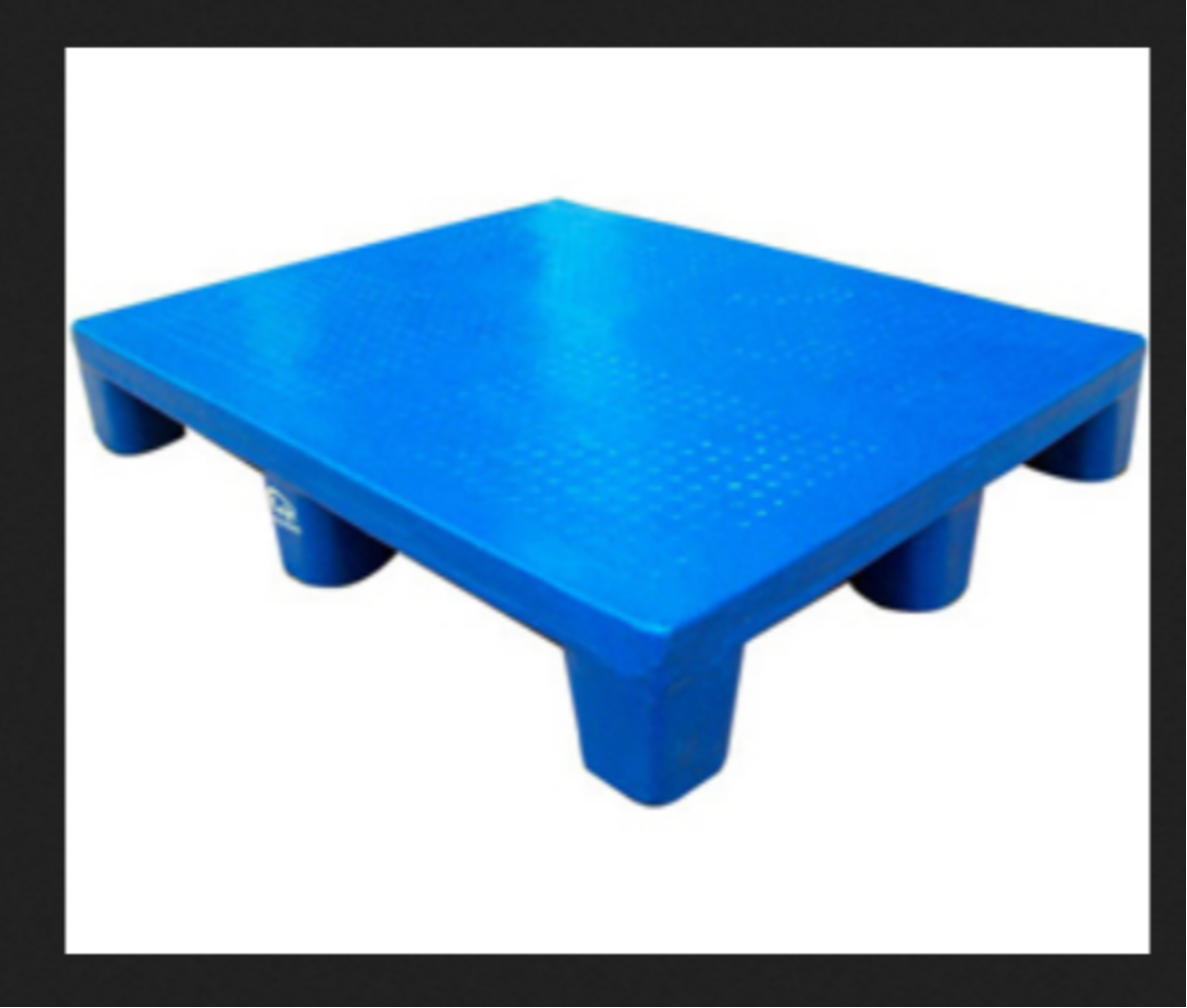 Square blue roto molded plastic pallets capacity