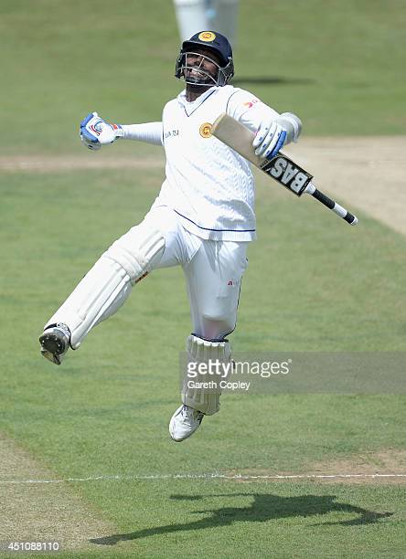 Photos et images de angelo mathews