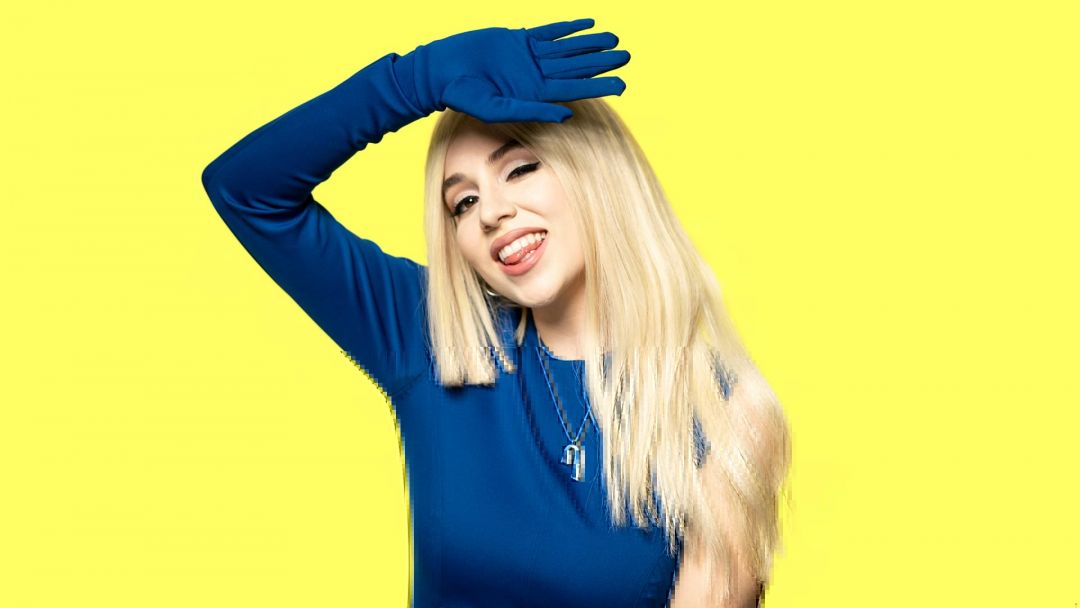 Â ava max