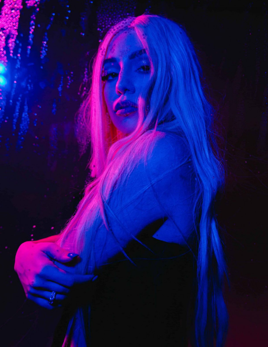 Ava max photo of pics wallpaper