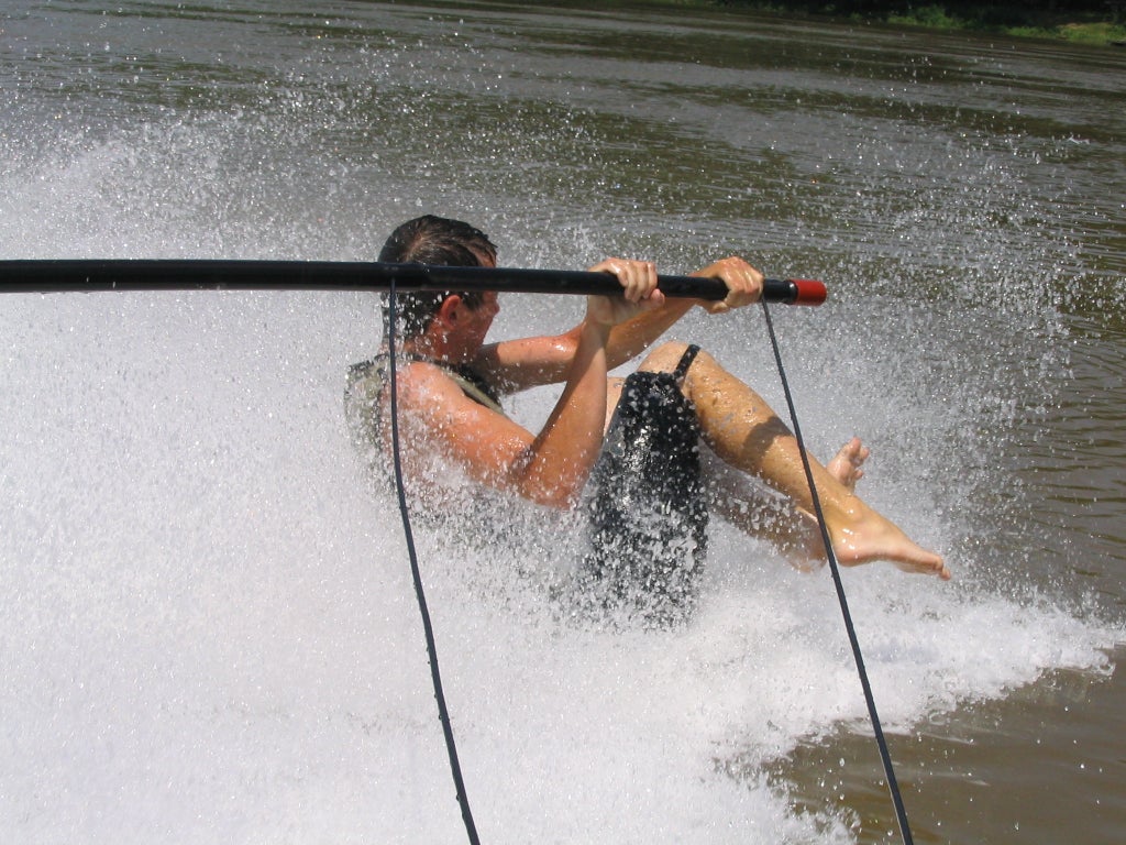 Learn how to barefoot waterski steps with pictures