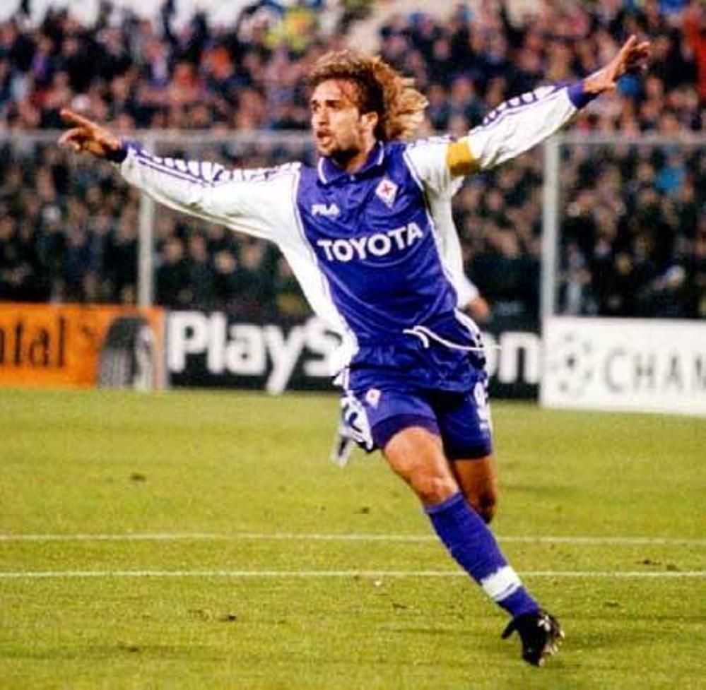 Gabriel batistuta of fiorentina in