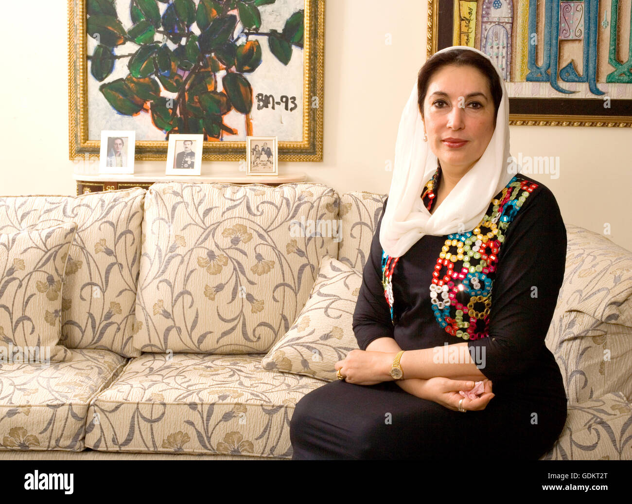 Benazir bhutto portrait hi