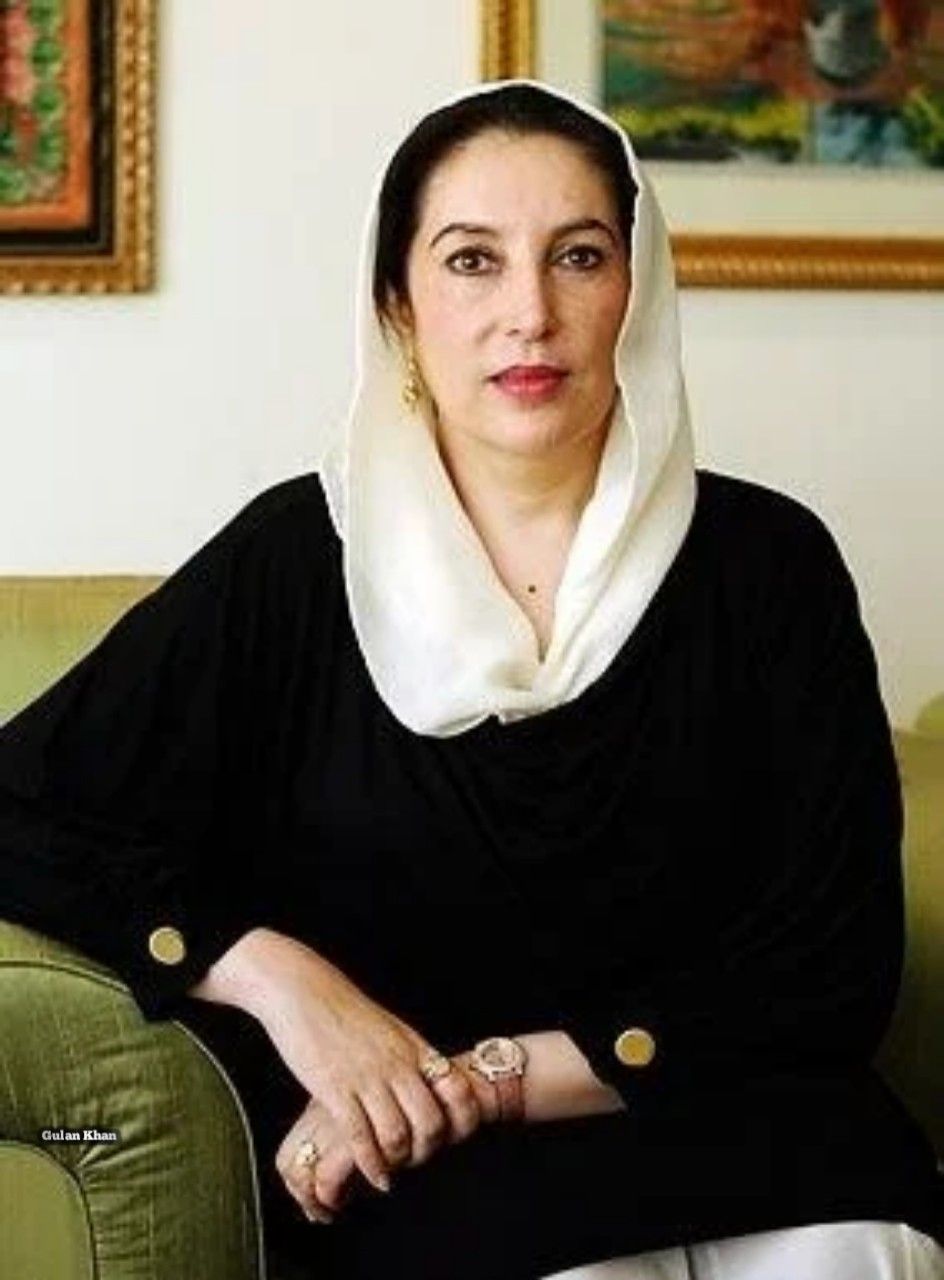 Beautiful picture of shaheed benazir bhutto stylish dress designs beautiful women naturally fashion