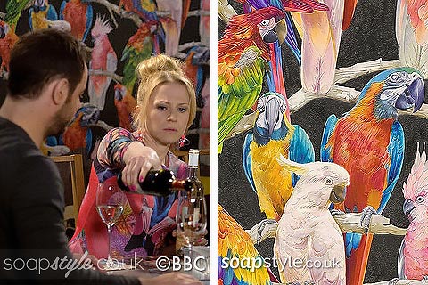 Queen vic parrot wallpaper in eastenders