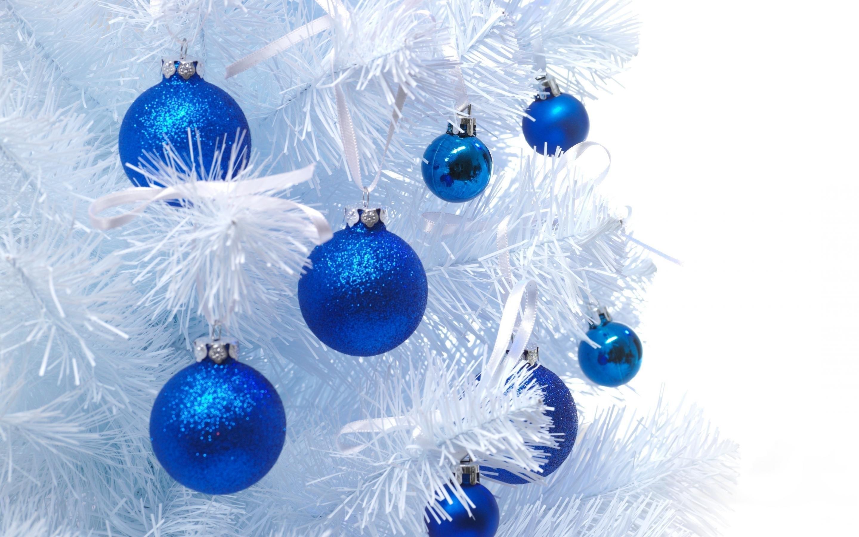 Download Free 100 + blue and white christmas Wallpapers