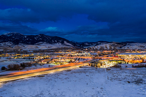 Luftbild bozeman montana bei nacht stockfoto und mehr bilder von montana