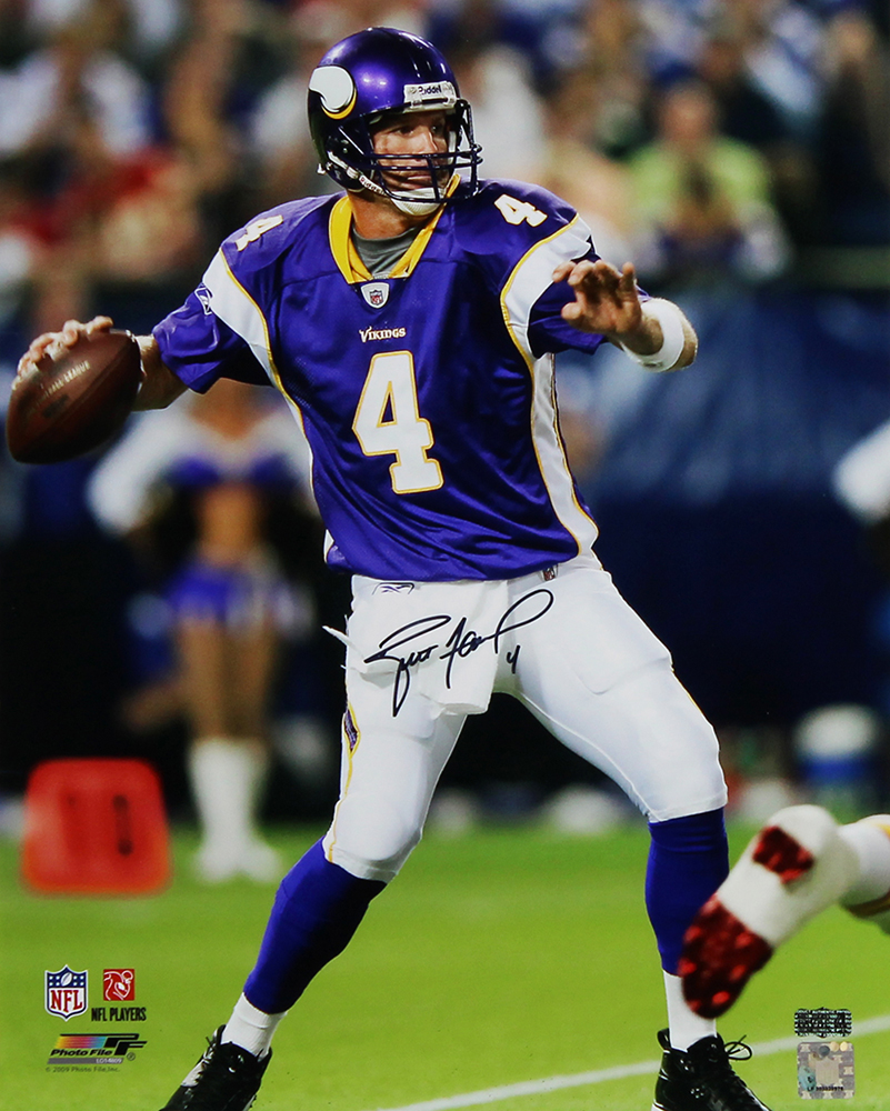 Brett favre signed minnesota vikings unframed ã color nfl photo