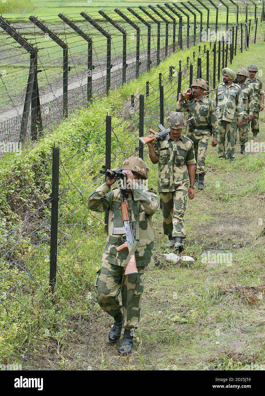 BSF Recruitment 2023: Apply for 1410 Constable Tradesman posts | Times of  India