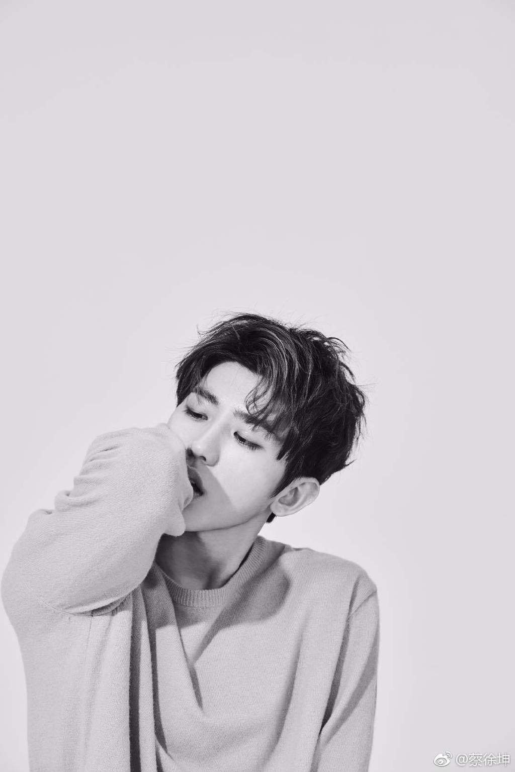 Cai xukun wallpapers