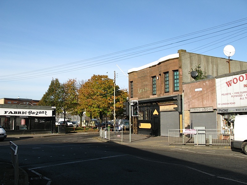 Capones wallpaper shop glasgow