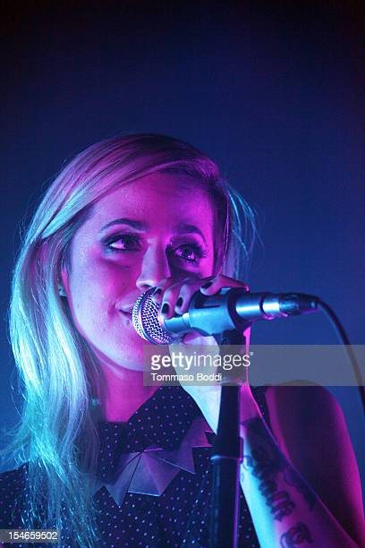 Carah faye arnow of shiny toy guns performs at eoplex on october foto di attualitã