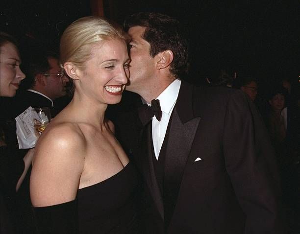 Carolyn bessette kennedy pictures and photos