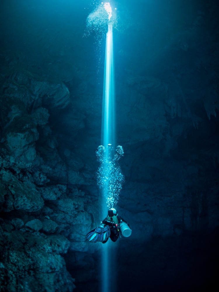 Incredible photos jill heinerth cave diving