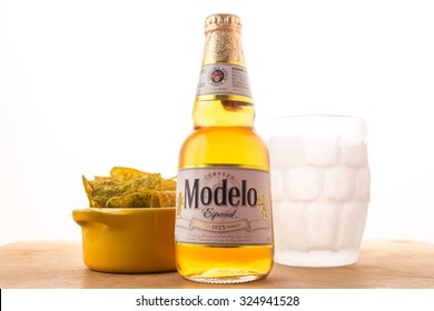 Cerveza modelo especial images stock photos vectors