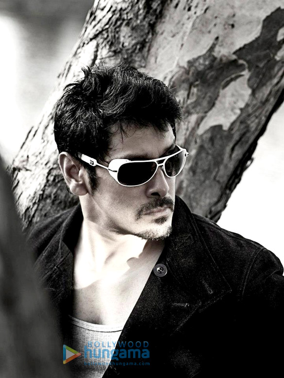 Chiyaan vikram photos images hd wallpapers chiyaan vikram hd images photos