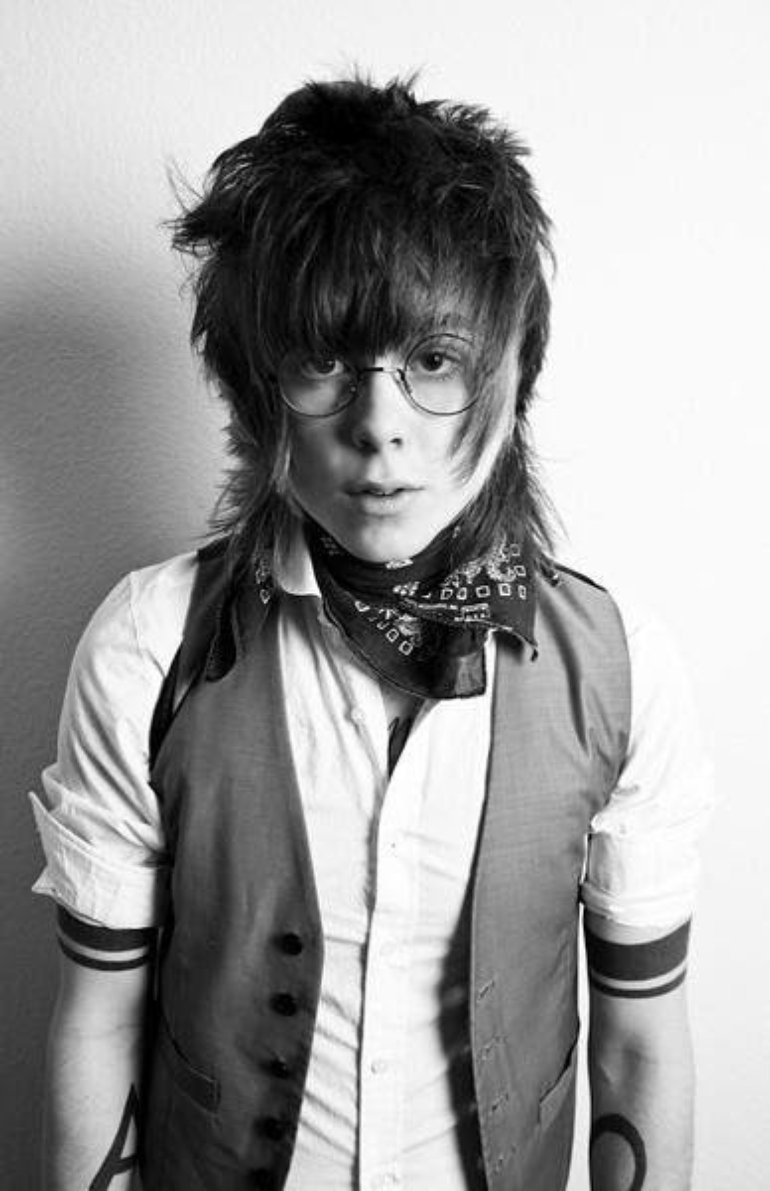 Christofer drew photos of