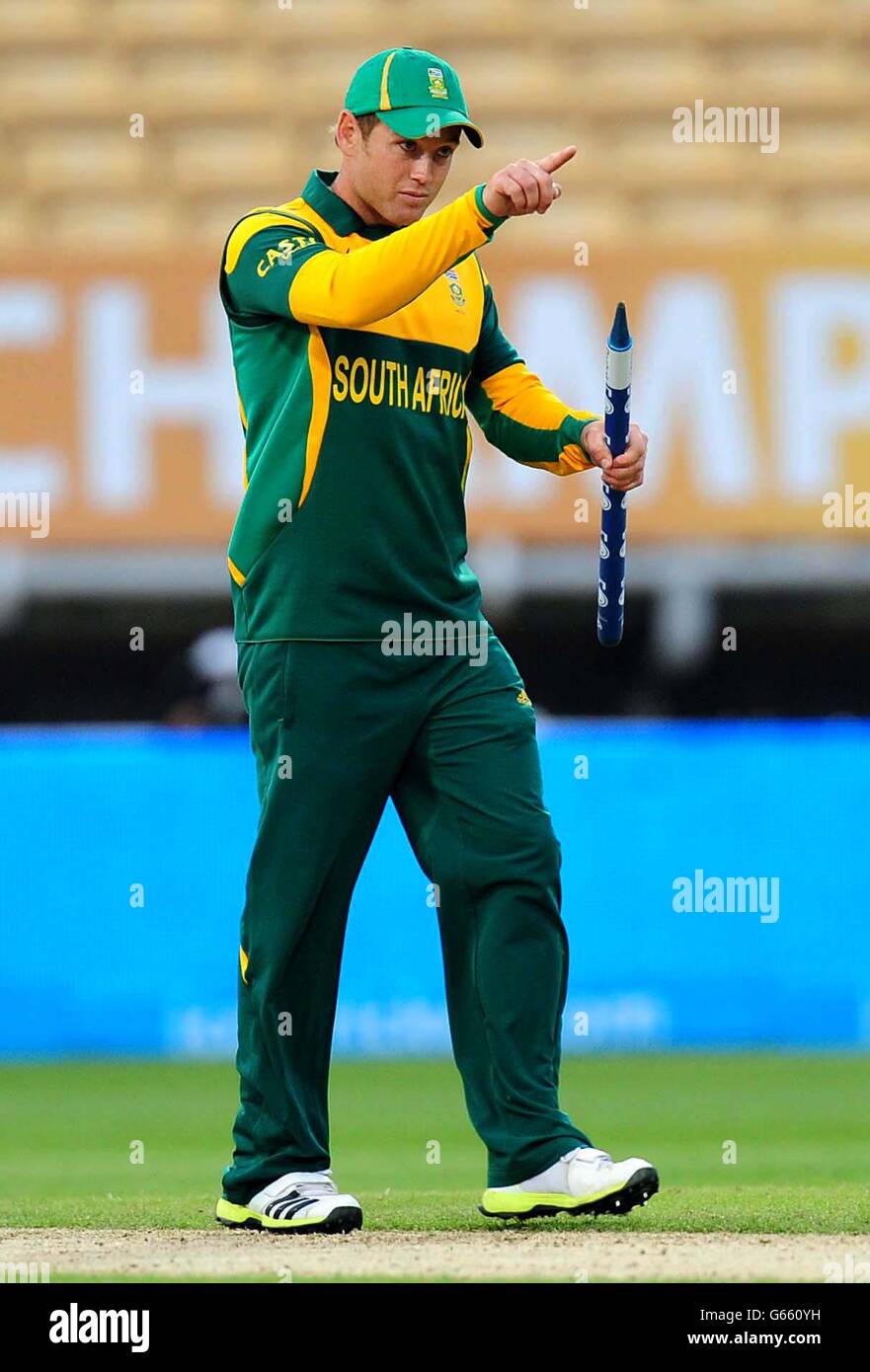 South africas colin ingram during the icc champions trophy match at edgbaston birmingham stock photo