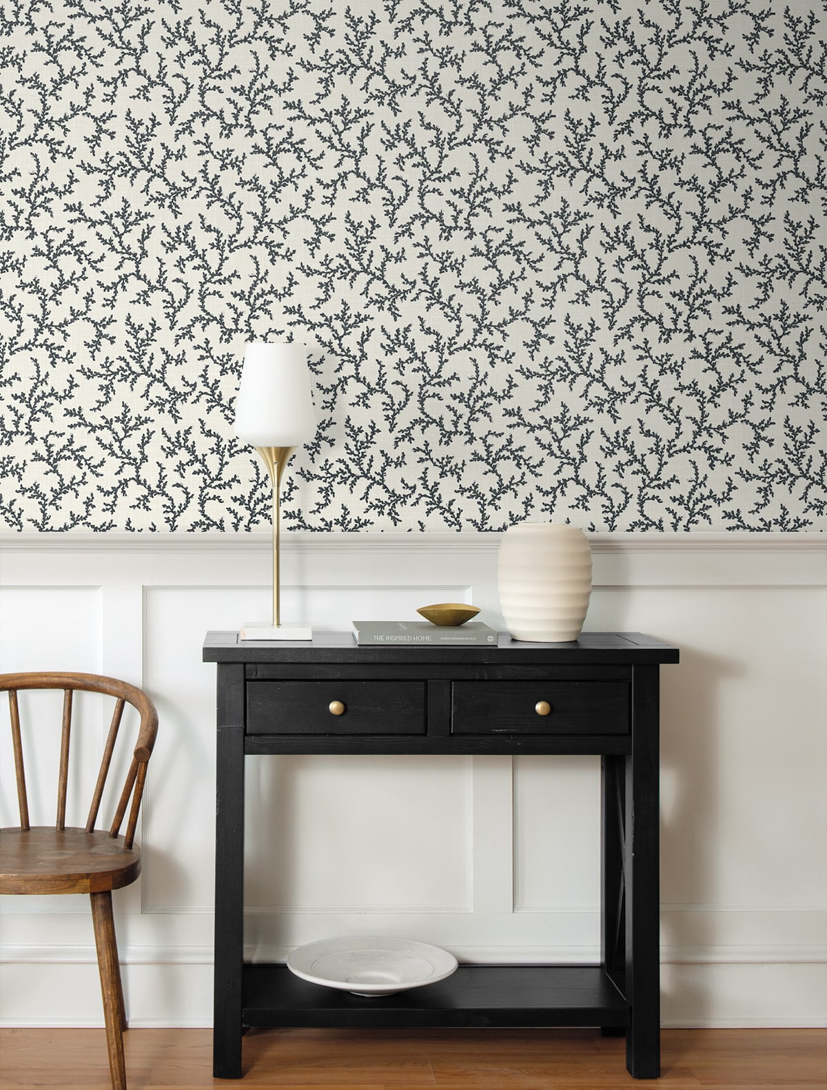 Five floral print fabrics and wallpapers to bring graceful