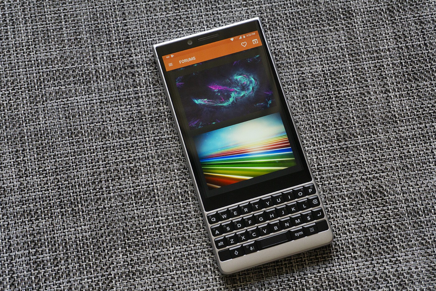 Wallpaper love - BlackBerry Forums at CrackBerry.com