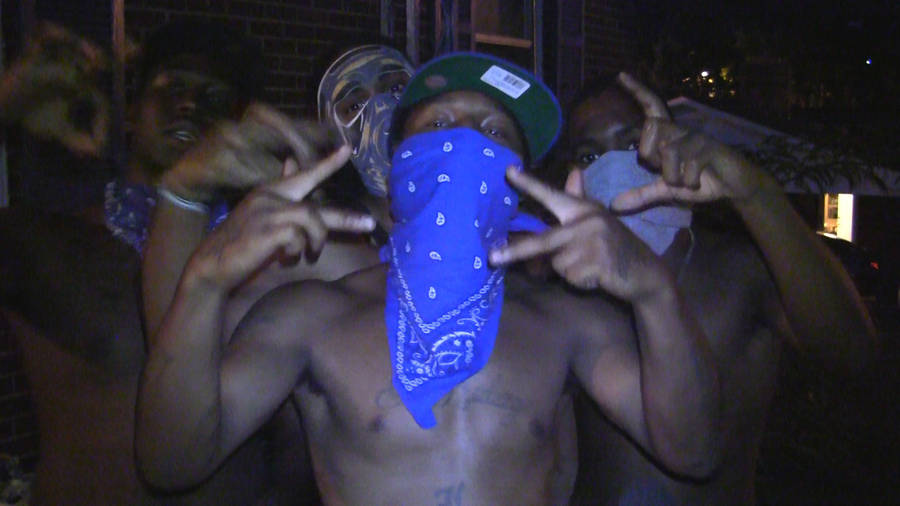 Download crip gang members in streets wallpaper