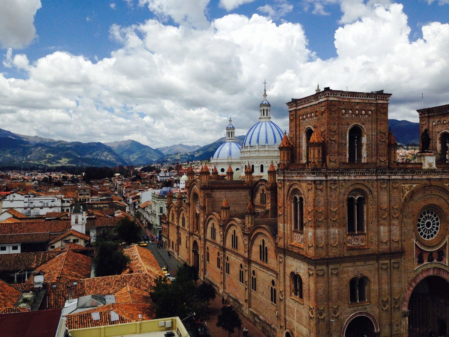 American retirees flock to ecuador and fight gringo stereotype