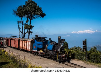 Darjeeling himalayan railway images stock photos vectors