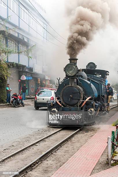 Darjeelg toy tra photos and premium high res pictures