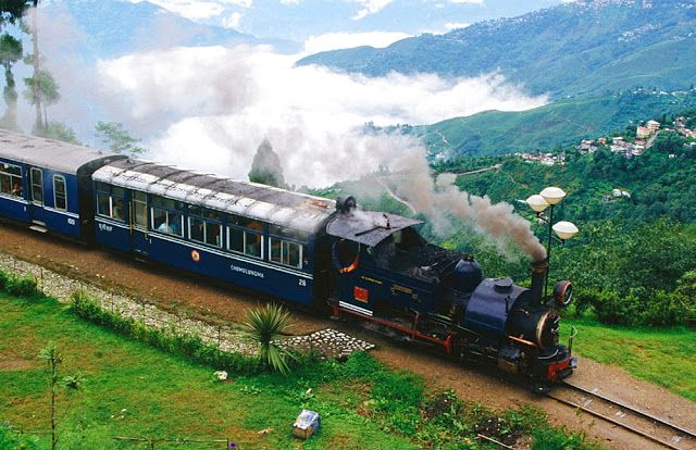 Darjeeling toy train guide dream travel destinations train photography darjeeling