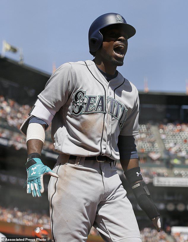 Mariners me out swinging spoil giants home opener