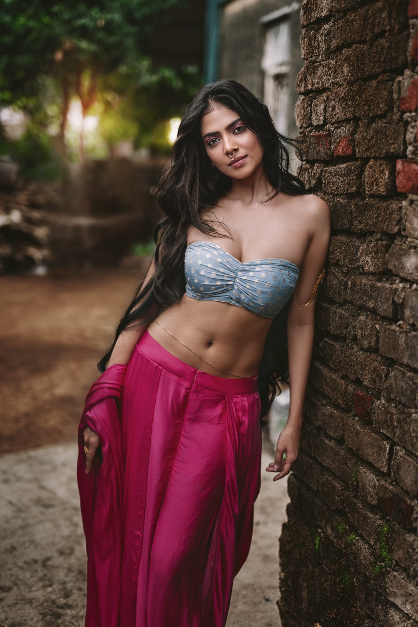 Malavika mohanan hot navel photos apsara dress