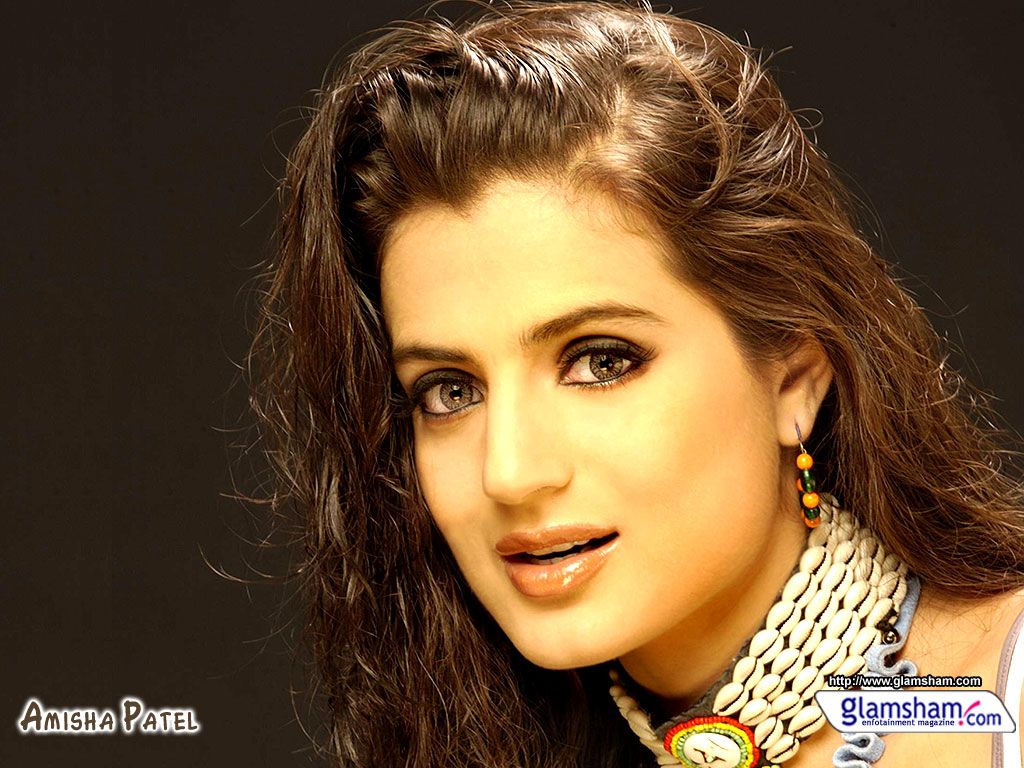 Sexy Hot Amisha Patel Pics Bollywood Female Actress Hd Wallpapers ... Desktop  Background