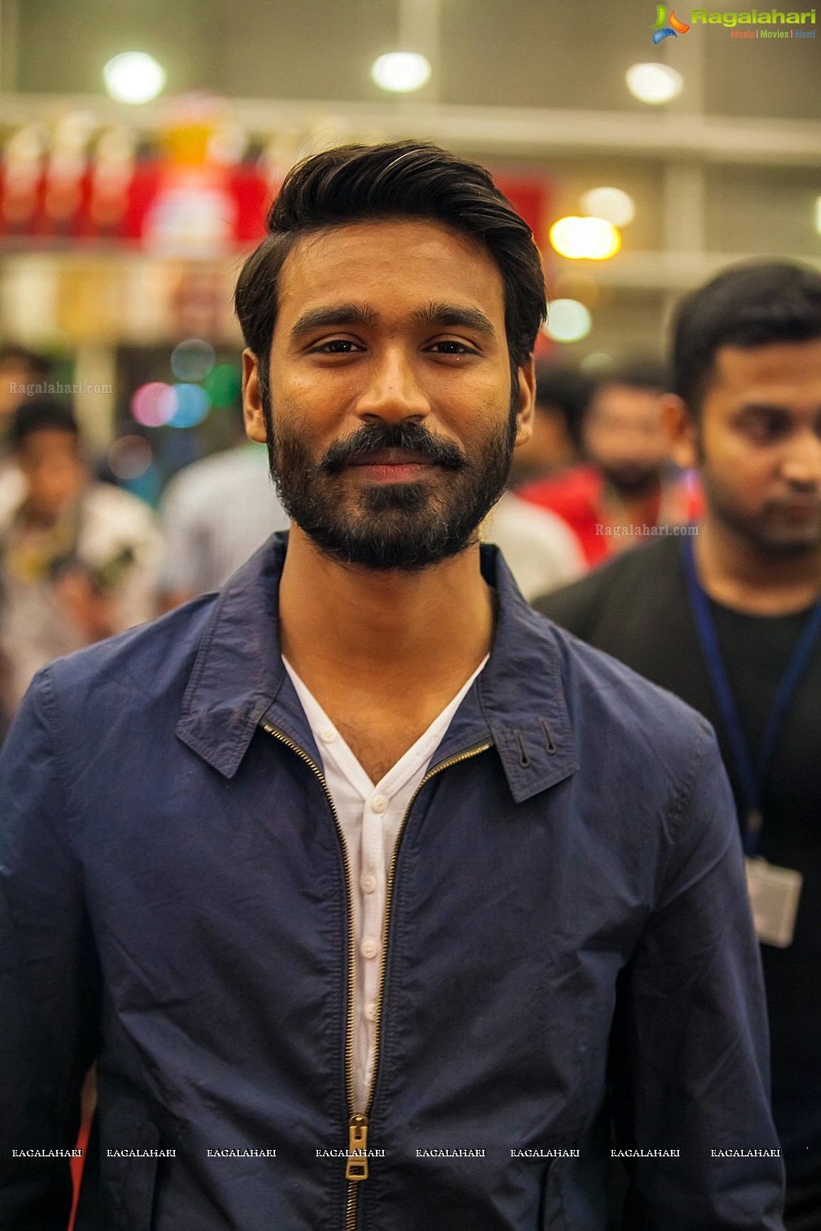 Dhanush south hero wallpapers download