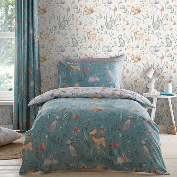 Woodland animals neutral wallpaper