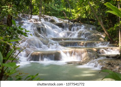 Dunns river falls images stock photos vectors