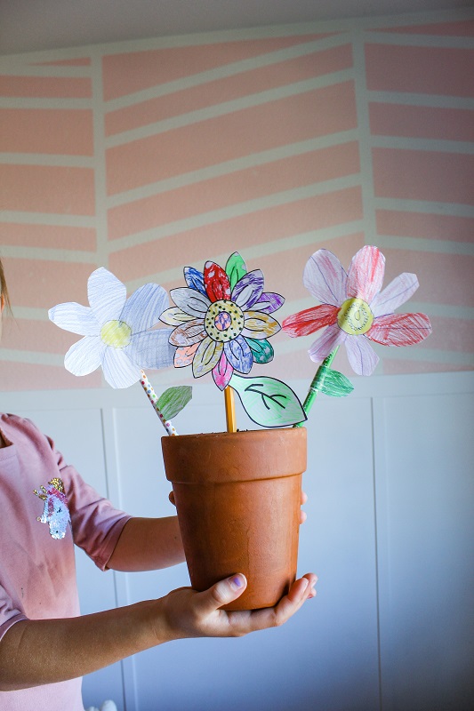 Fun and free diy paper flower craft for little kids