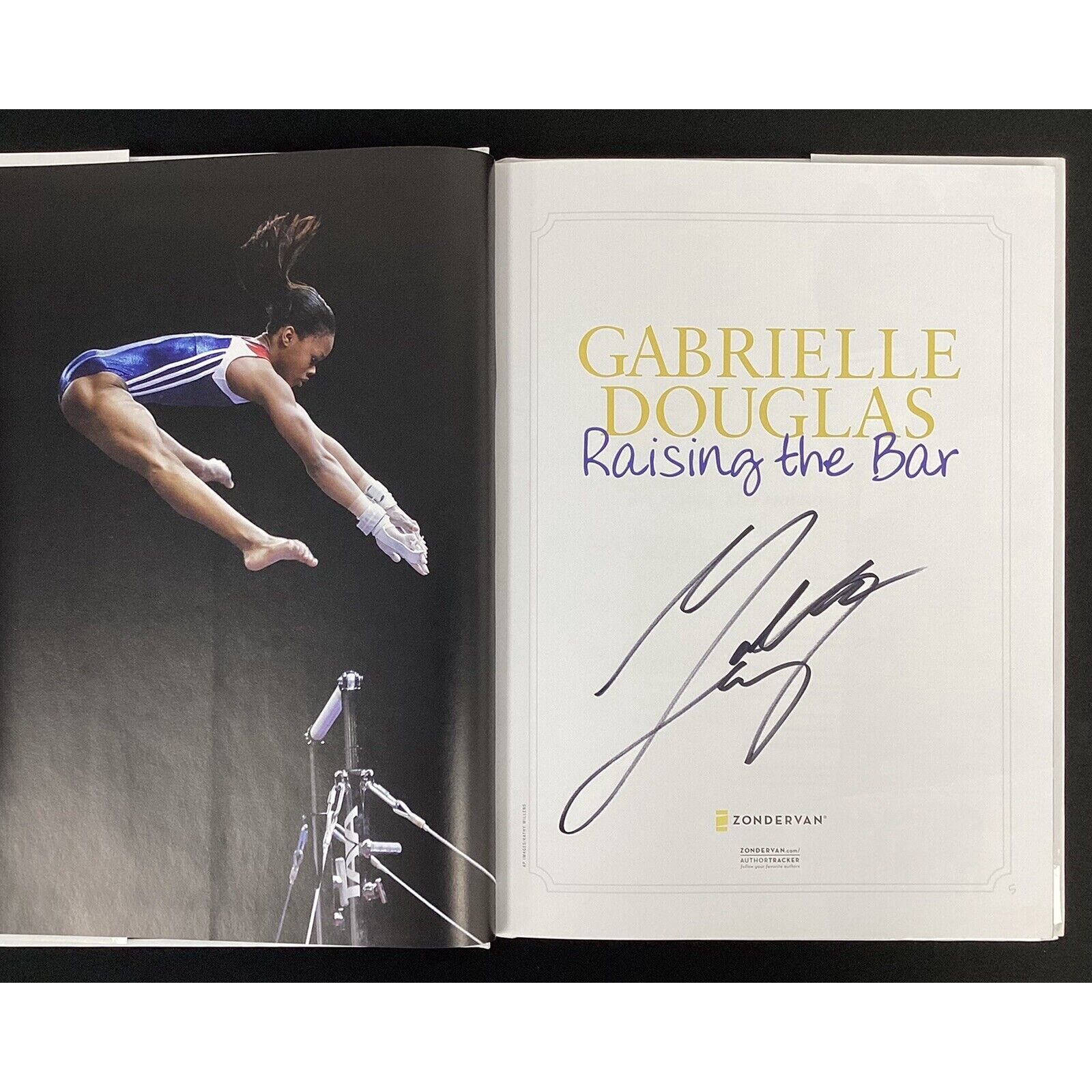 Gabrielle gabby douglas signed book raising the bar hcb olympic gold auto tpg