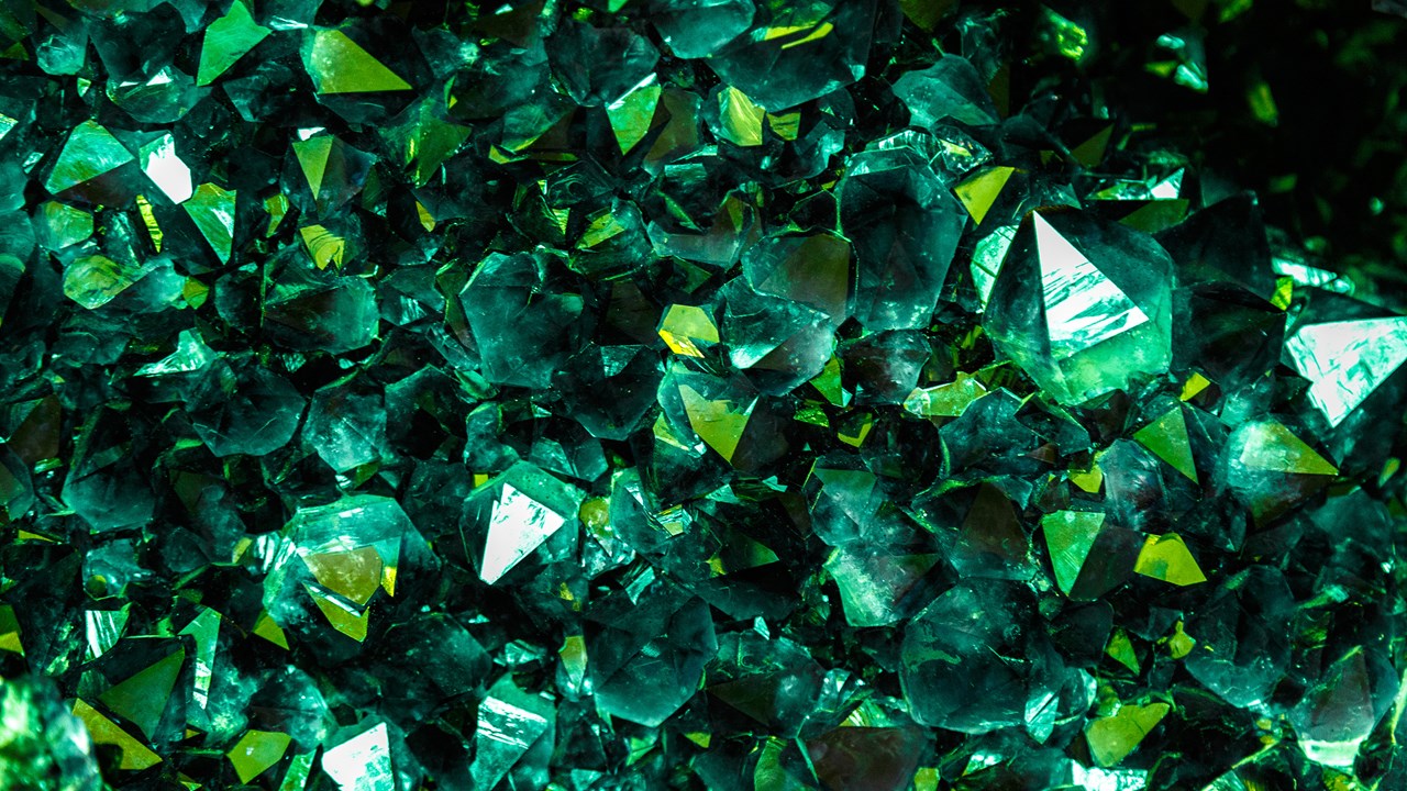 Download Free Gemstone Wallpapers