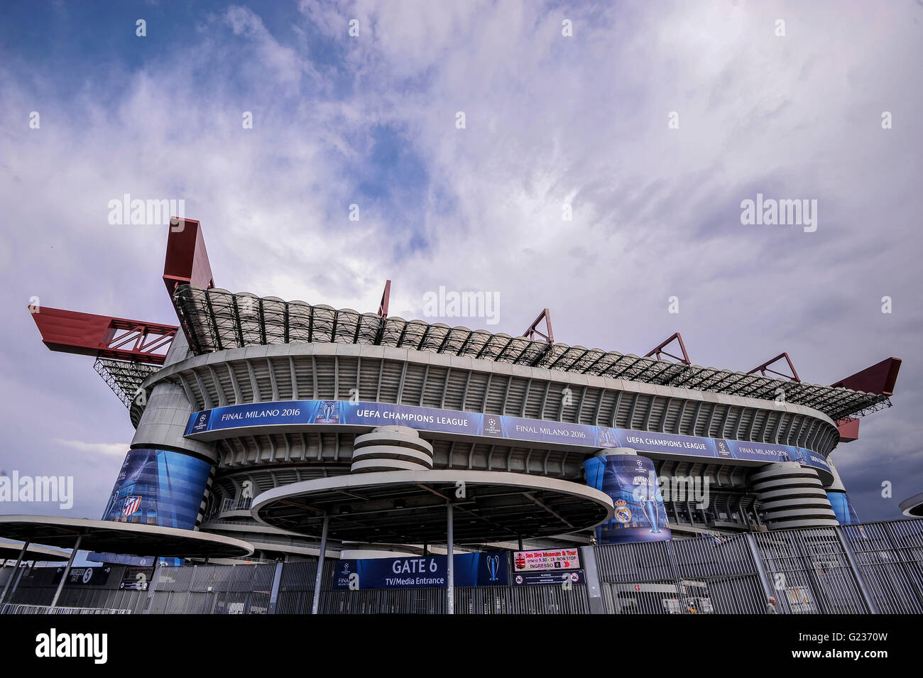 Giuseppe Meazza Stadium Stock Photos and Pictures - 9,592 Images